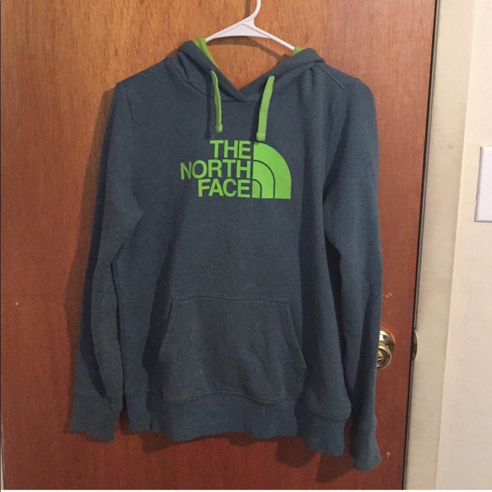 NORTH FACE‼️ NEW LISTING‼️💕🎉💕🎉💕🎉💕🎉💕🎉💕